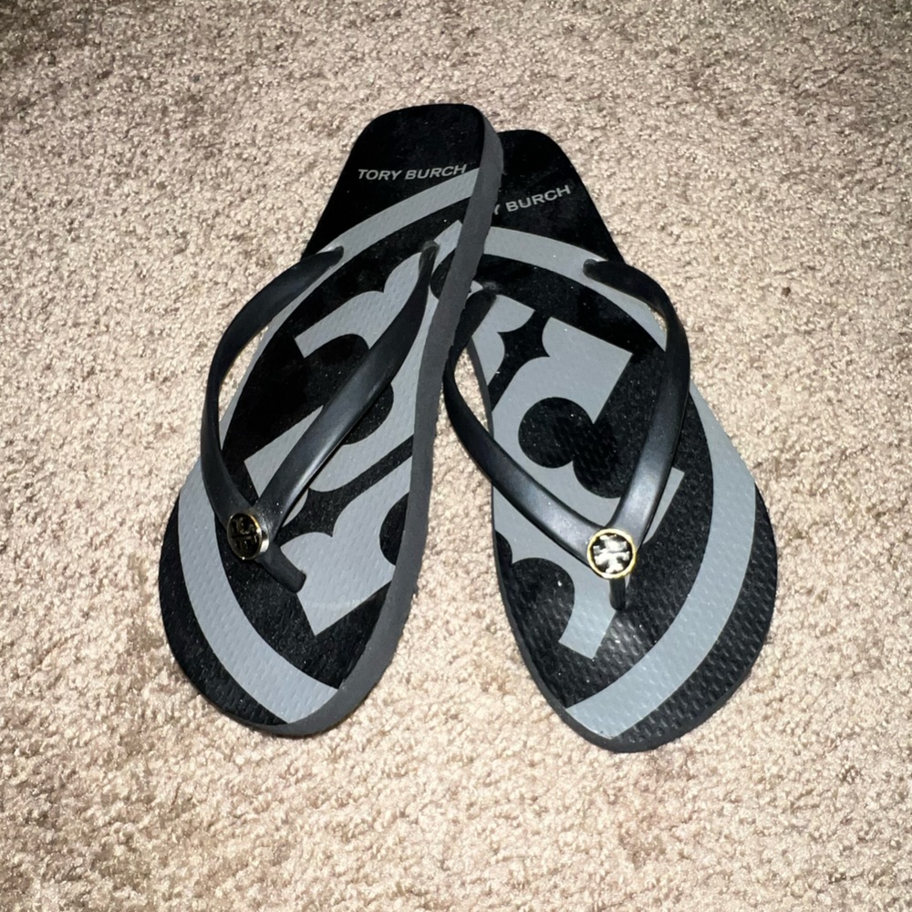 tory Burch flip-flops women’s 6